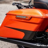 - ECLAIRAGE DE FERMETURES DE SACOCHES - CUSTOM DYNAMICS - SADDLEBAG LED LATCH LIGHTZ™ - FLHXSE / FLTRXSE / FLHRSE 09/13 - CABOCHON : FUME - CD-LATCH-SS8-S