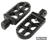- REPOSES PIEDS CONDUCTEUR - INDIAN SCOUT / VICTORY OCTANE - JOKER MACHINE - LONG SERRATED - NOIR - 08-56-5B