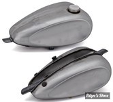 RESERVOIR TYPE MUSTANG - 3.1 GALLONS / 11.50 LITRES - RESERVOIR MUSTANG LAREDO - DISHED - POUR bouchon latéral droit pour bouchon de réservoir de type serrure à came 