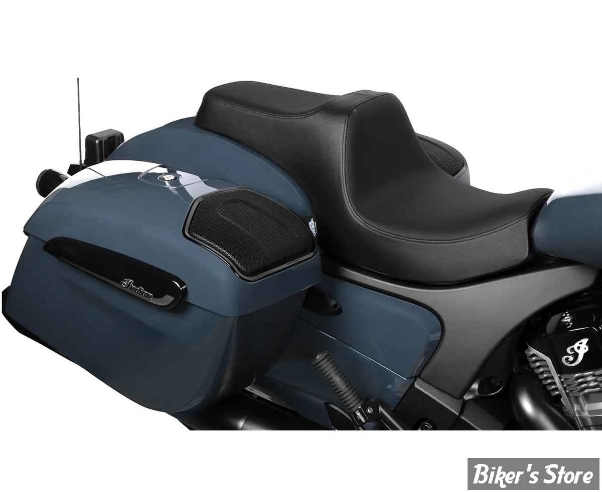 SELLE DUO - INDIAN CHALLENGER 2020UP / CHIEFTAIN 2025UP -  DRAG SPECIALTIES - PREDATOR III 2-UP SEAT - POSITION AVANCEE DE 1" - LISSE - NOIR - SOLAR REFLECTIVE - 4718E