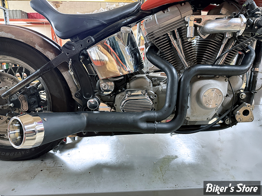 - ECHAPPEMENT - V-TWIN / Wyatt Gatling - SOFTAIL 86/06 - Cyclone 1-3/4" 2 into 1 Exhaust Header Set - 29-2212 - NOIR / CHROME