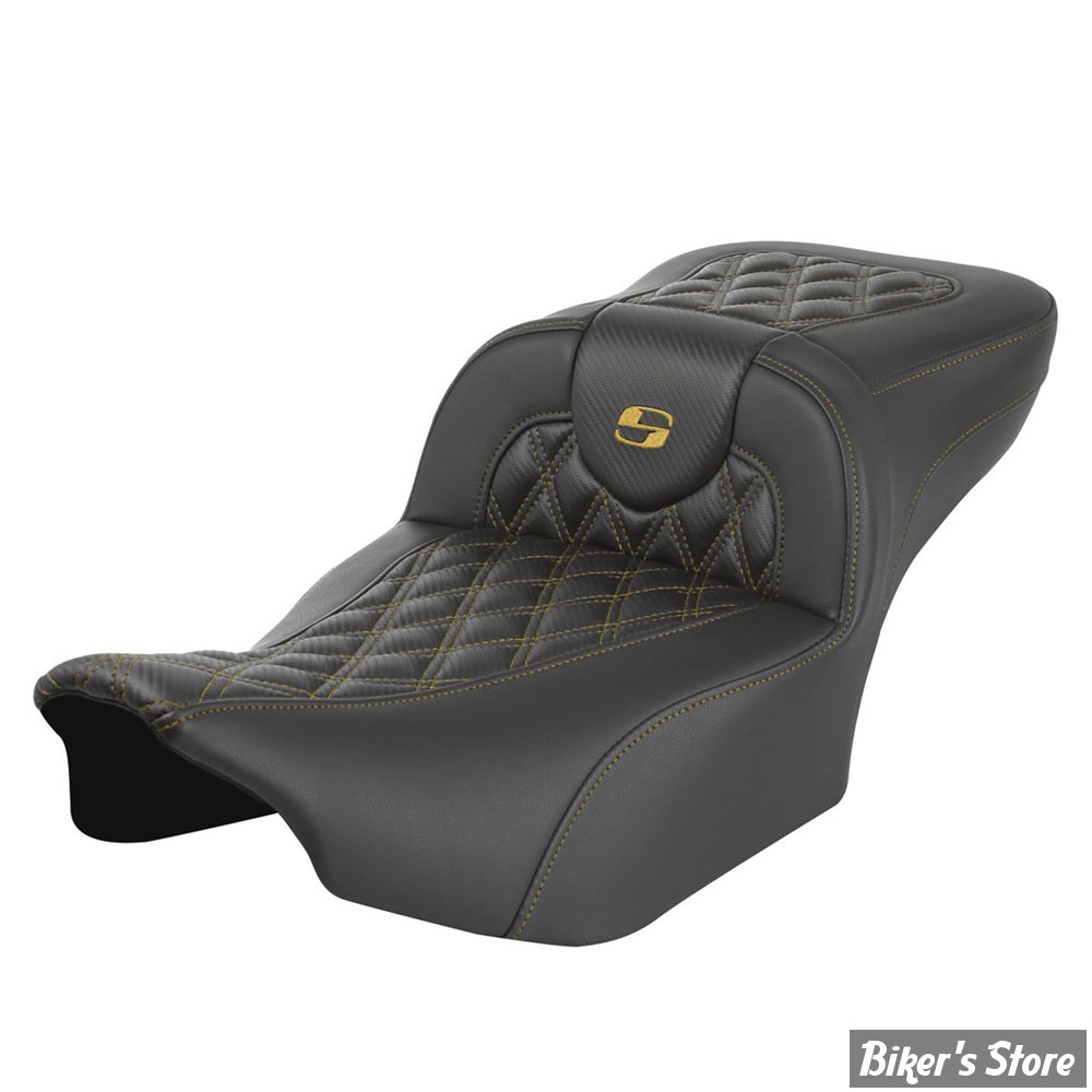 SELLE SADDLEMEN - ROADSOFA™ - LATTICE STITCH - TOURING 2023UP - EXTENDED REACH - CARBON FIBER - GOLD STITCH - FINITION : NOIR / COUTURES DORÉES - 823-07-20707