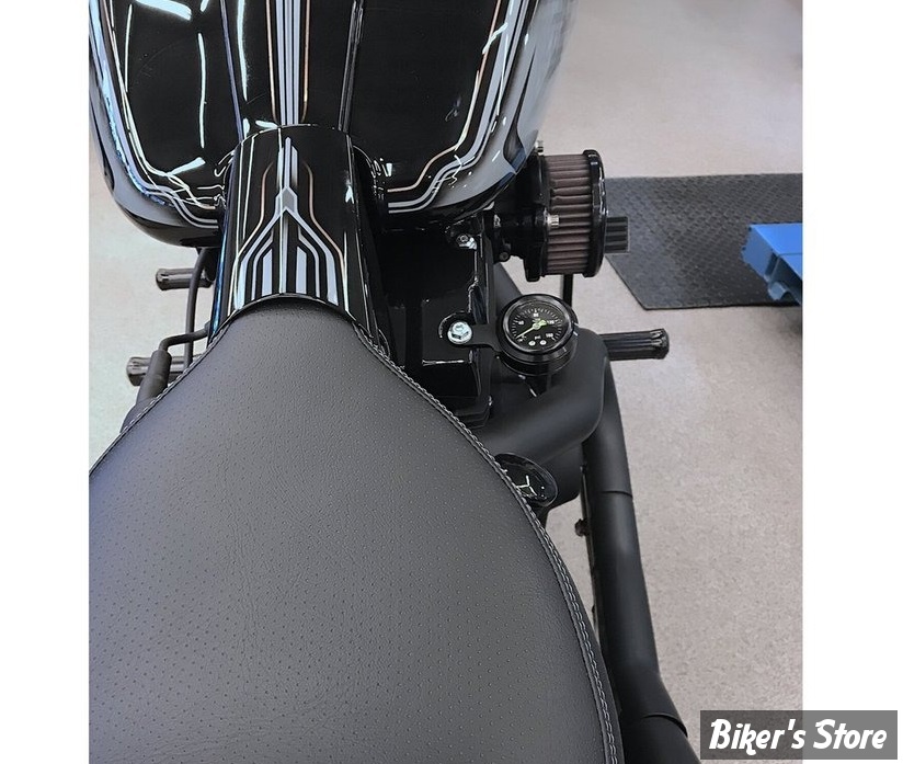 KIT MANOMÈTRE D'AIR / SUSPENSIONS - M8 SOFTAIL 18UP / TOURING 17UP - KILLER CUSTOM - LIGNE DE PRESSION : 6 MM / 1/4" - FOND : NOIR -  M8-PRGAUGEB-6