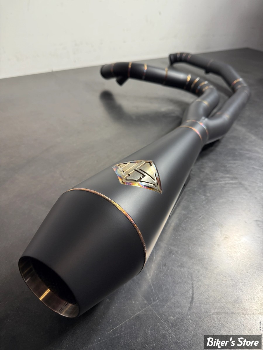 - ECHAPPEMENT - SP CONCEPTS EXHAUST SYSTEM - SOFTAIL M8 2018UP - BIG BORE 4,5" - WORKS EDITION - NOIR ONYX - SPC-1-003-WEBO